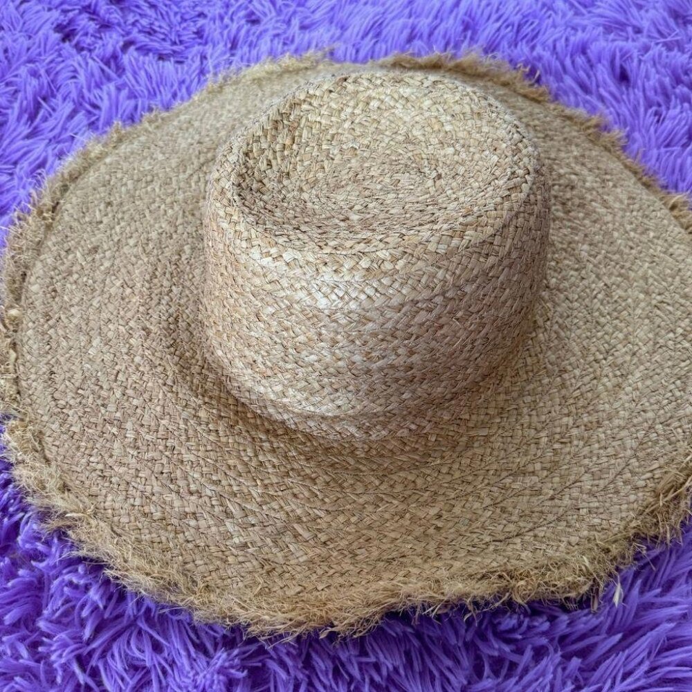 TAN SUN HAT